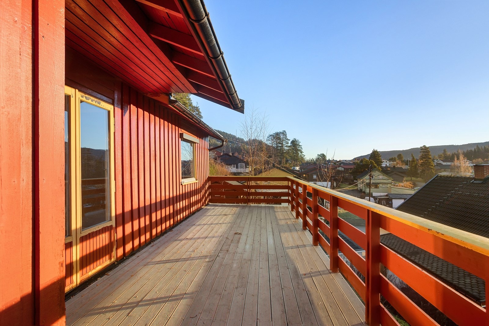 Her har du sol fra tidlig morgen til sen kveld midtsommers Galleribilde