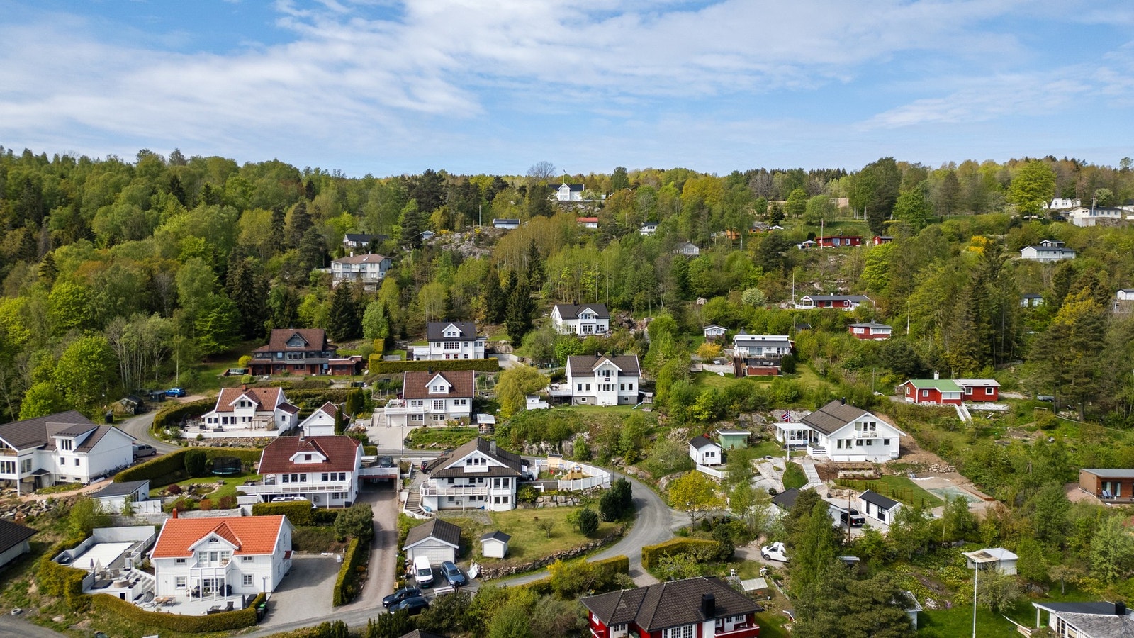 Freyborg ligger en fin sykkeltur unna, med gresslette, volleyballbane, toalettfasiliteter og kro. Galleribilde