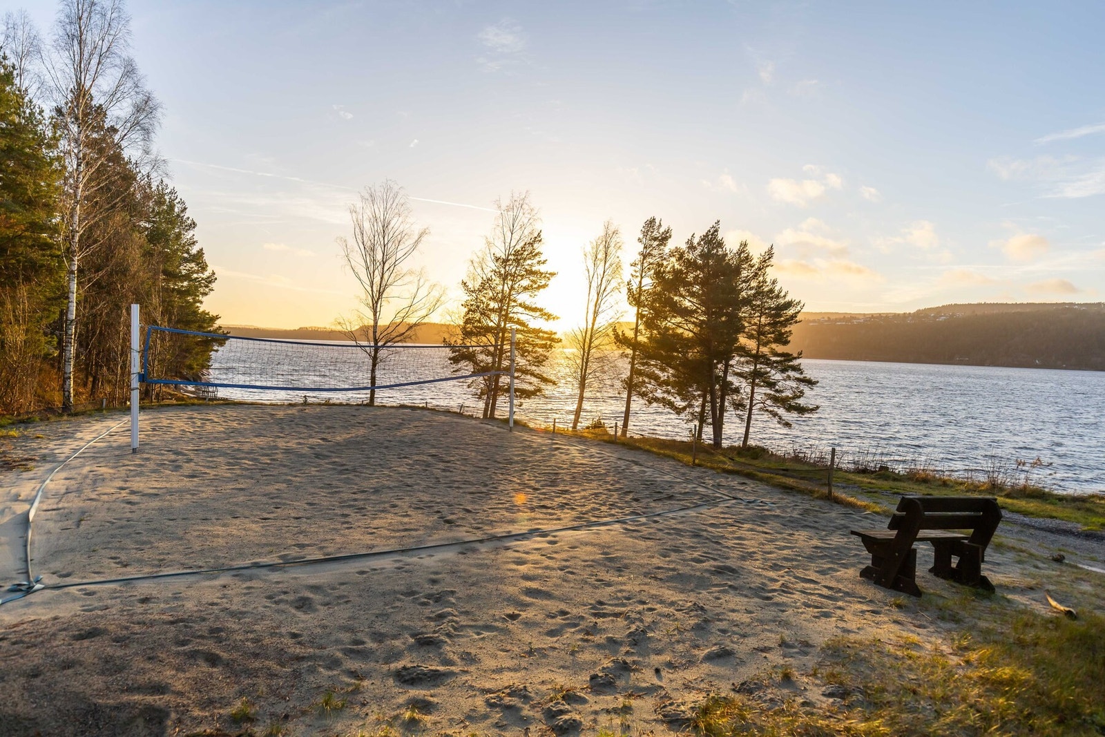 Det er også en strandvolleyballbane i område - til stor glede for både store og små! Galleribilde