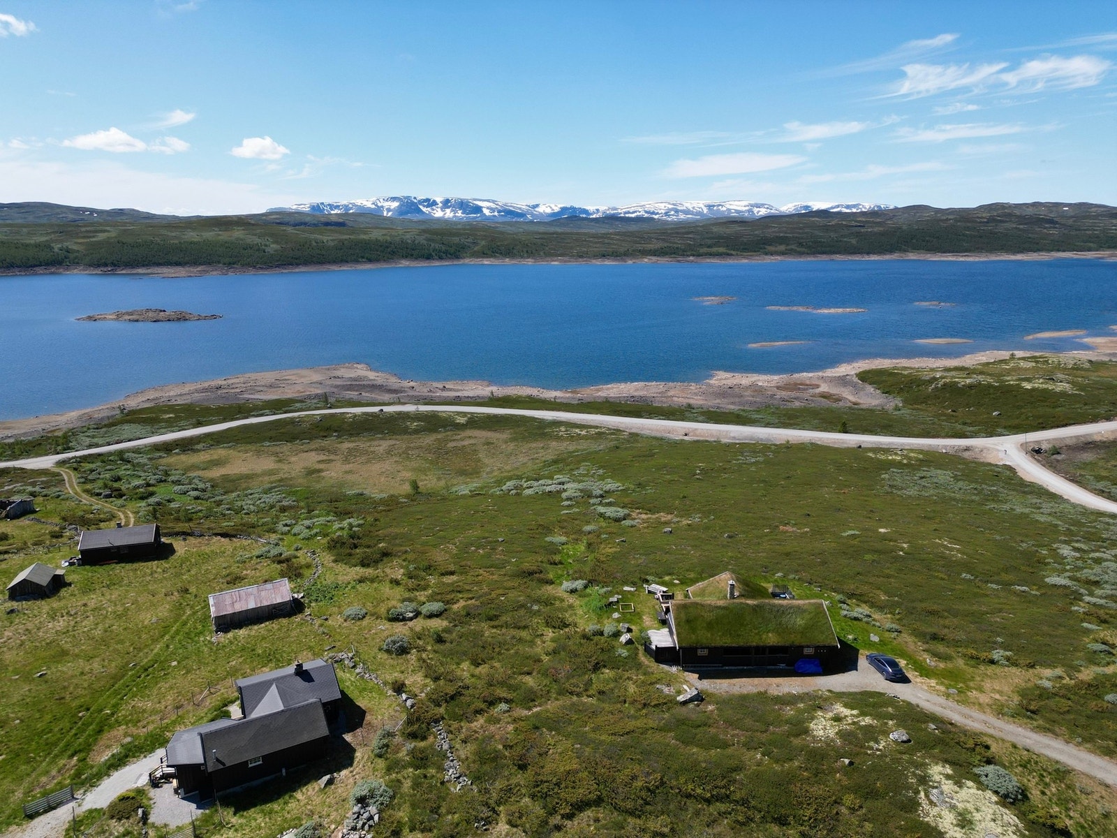 Rødungstøen 106 - En av områdets siste fritidstomter- på fremste rekke. Panoramautsikt til Hallingskarvet i front Galleribilde