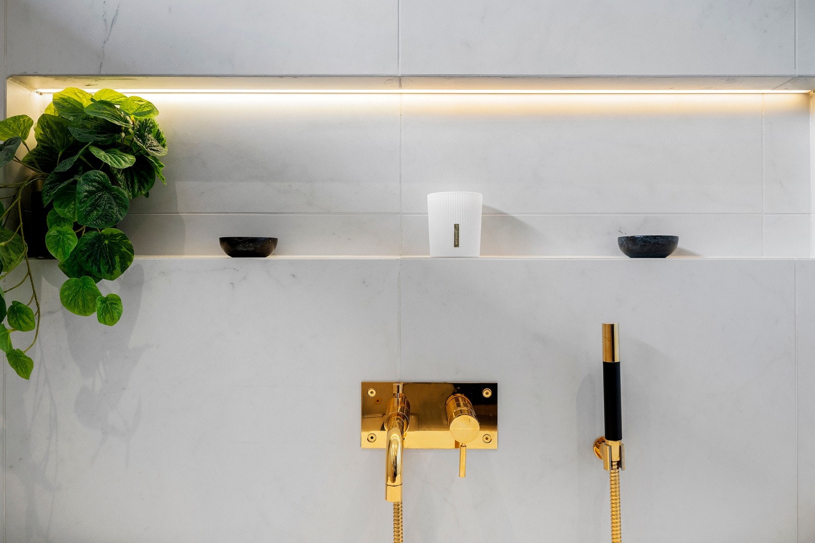 Detaljer på bad. Galleribilde