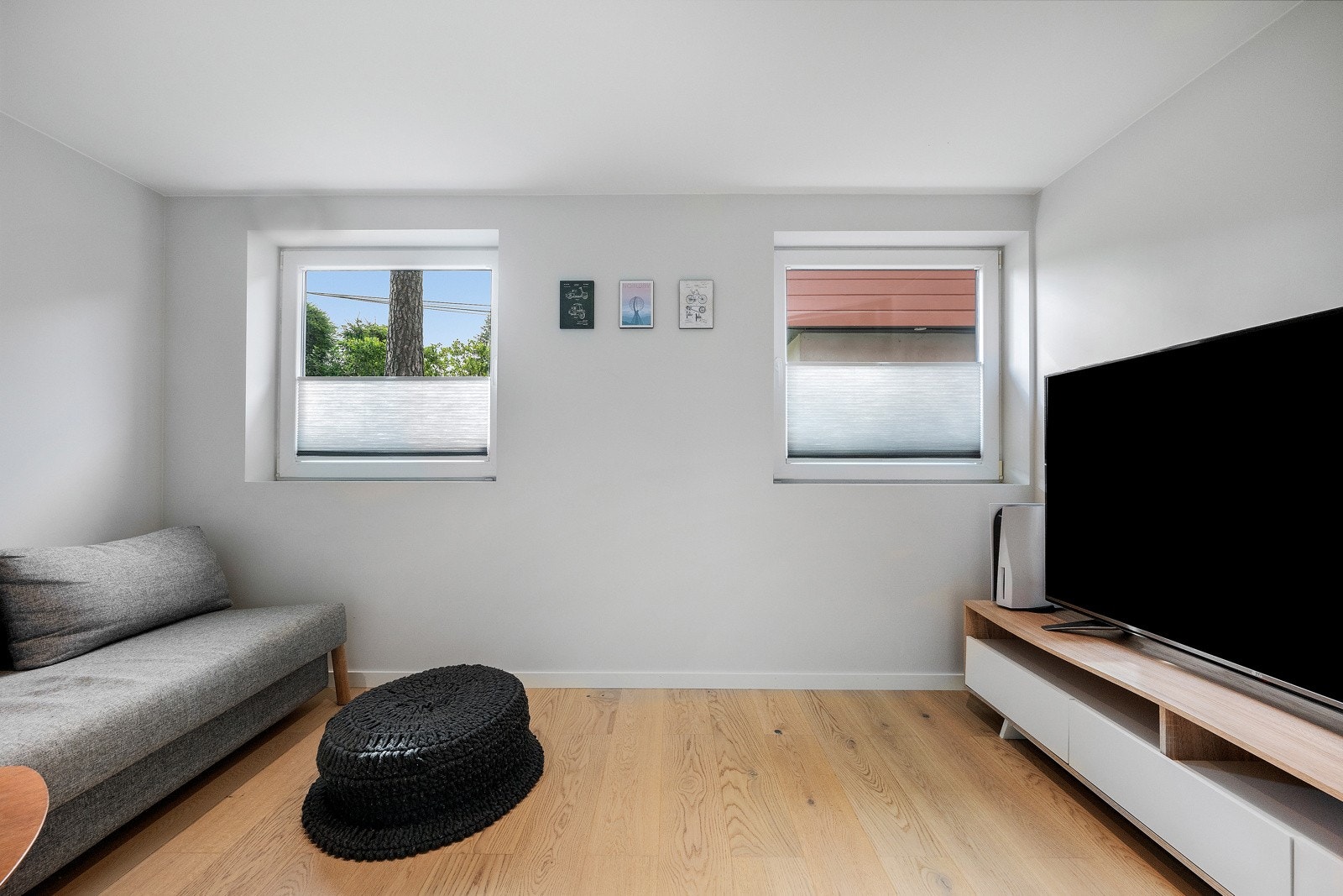 Husets rominndeling gir familier med barn de ekstra rommene man behøver i hverdagen. Galleribilde