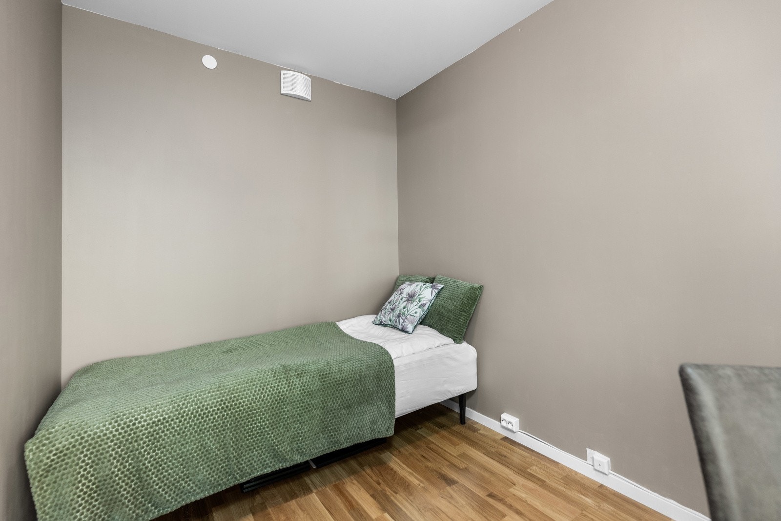 Soverom 2 - Perfekt størrelse for både gjesterom og kontor. Galleribilde