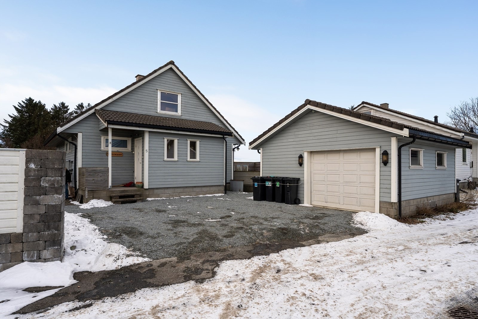 Gode parkeringsmuligheter i eget gårdsrom Galleribilde