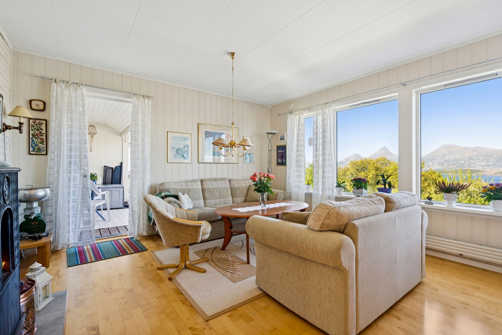 Kort vei til skole, barnehage og lekeplass - Flotte turmuligheter like i nærheten Galleribilde