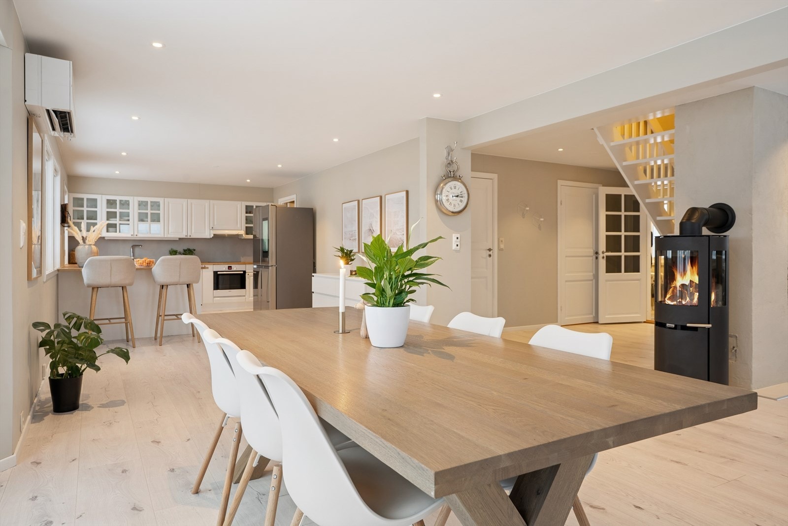 Det er gulvvarme i store deler av første etasje. Galleribilde