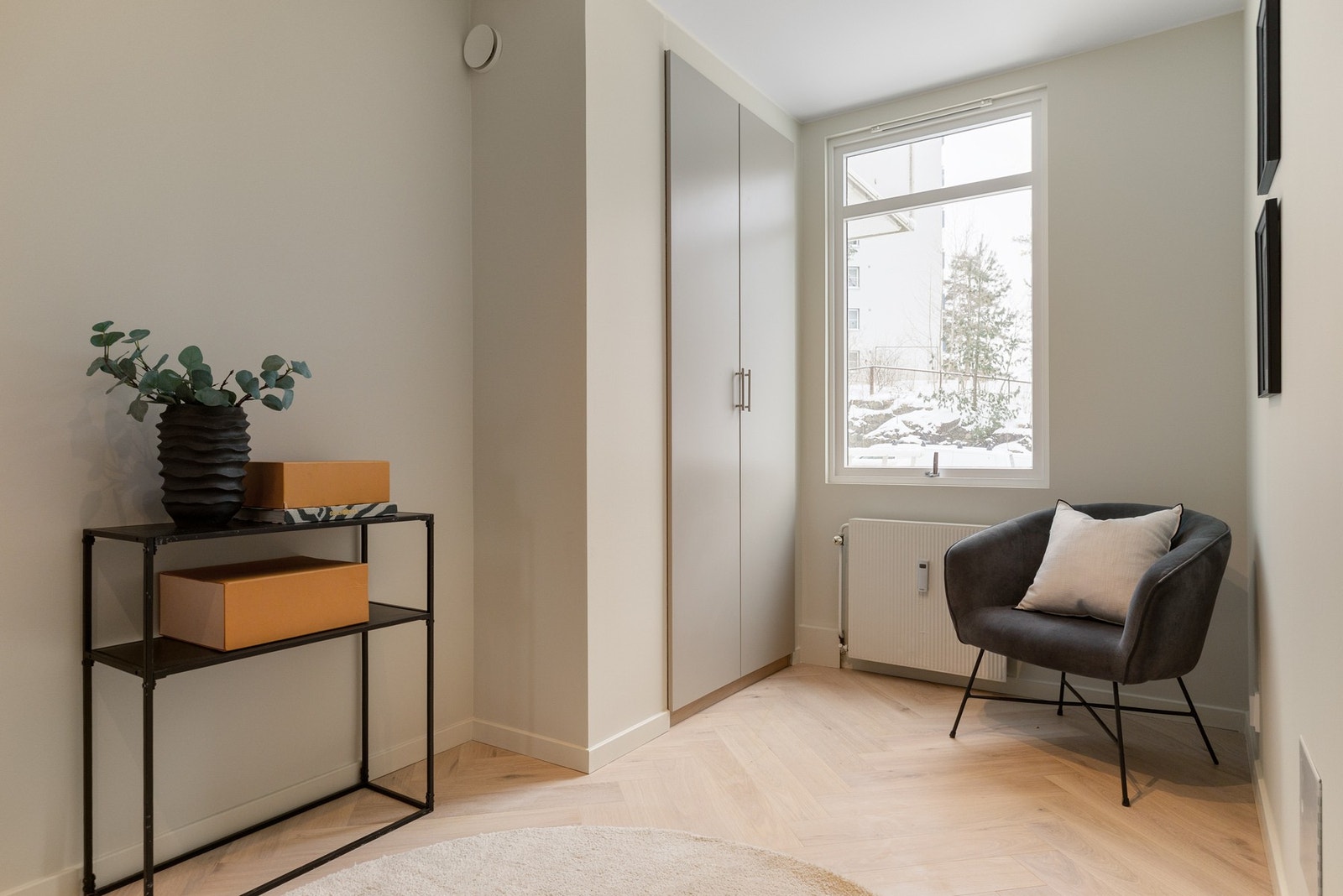 Svært lekre, innebygde garderobeskap. Galleribilde