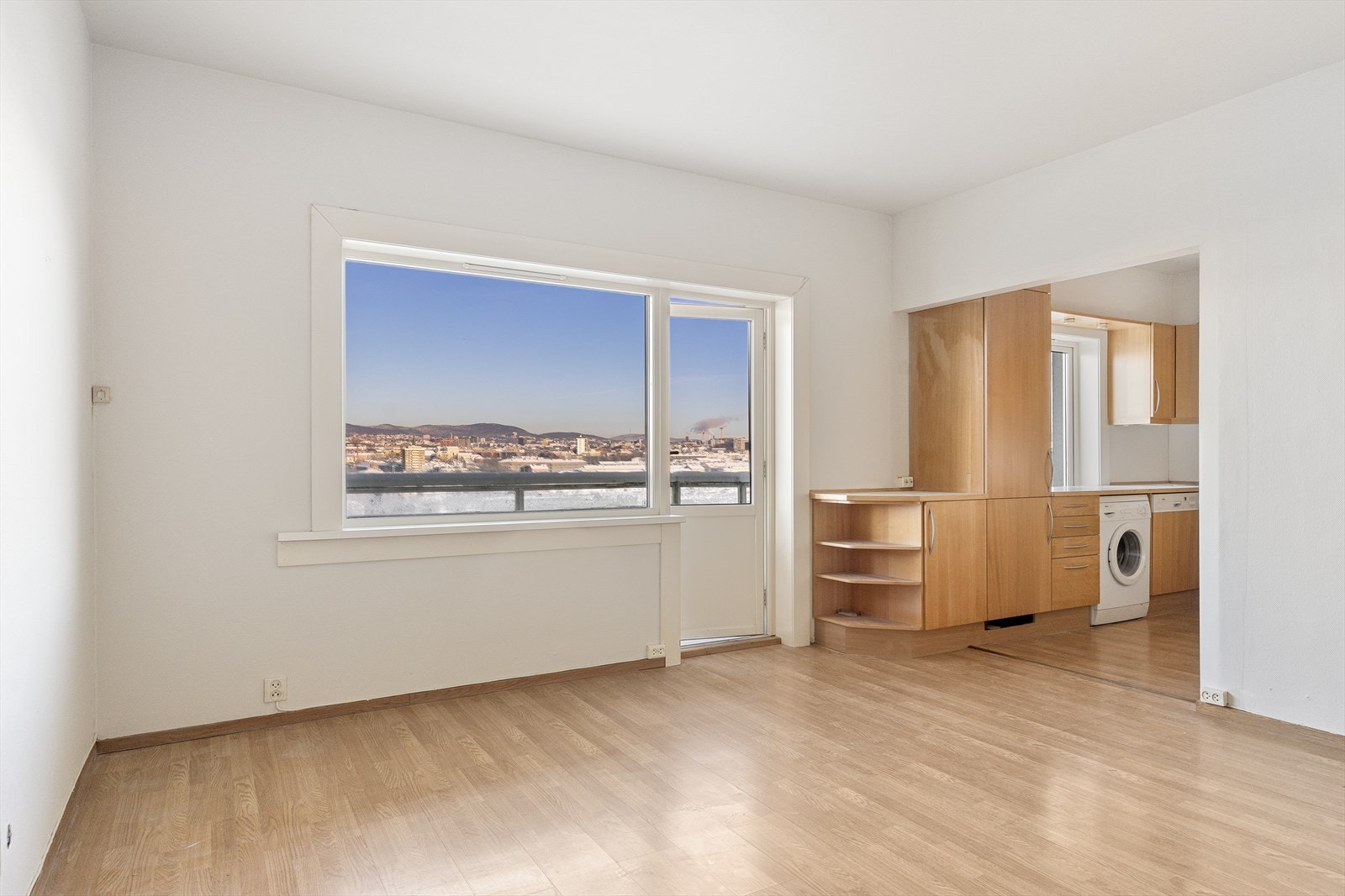 Leiligheten er et oppussingsobjekt og gir gode muligheter for å skape et personlig og moderne hjem etter egne ønsker. Galleribilde