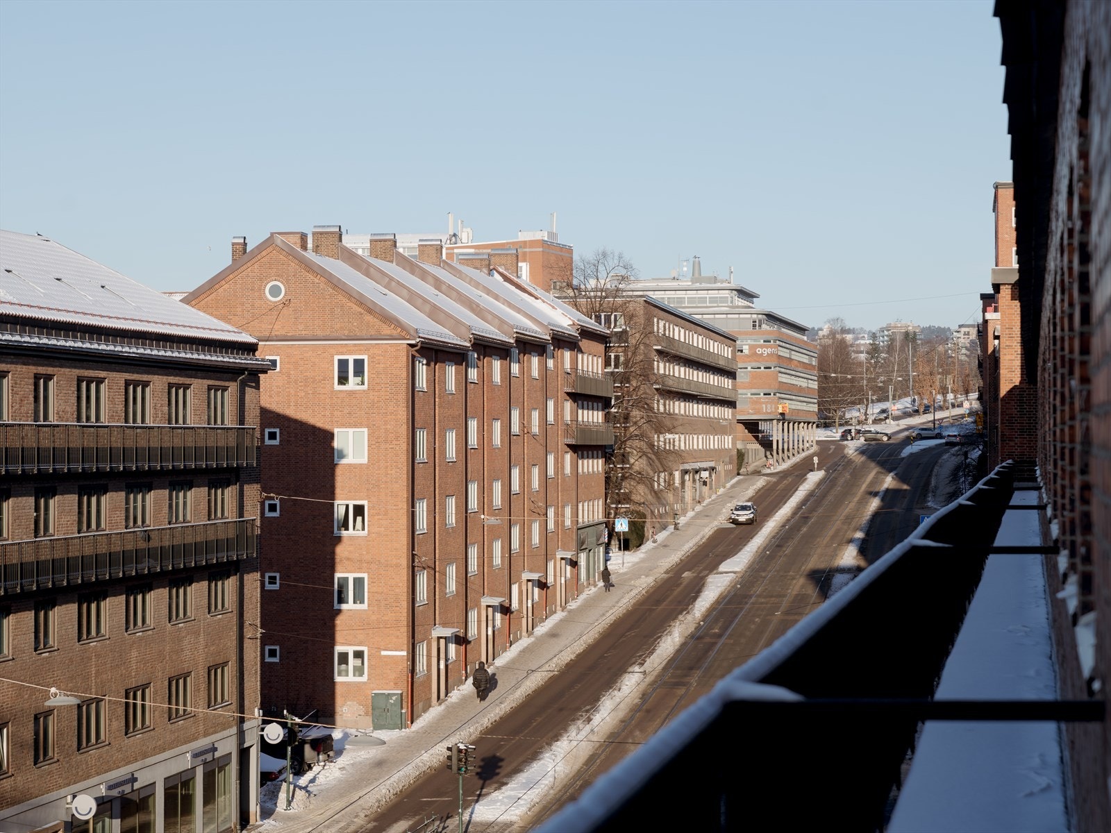 Dette er leiligheten for deg som ønsker å bo pent i flotte omgivelser, med nærhet til alt du trenger. Galleribilde