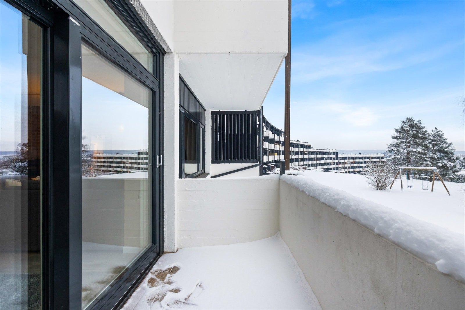 Leiligheten disponerer to boder i kjelleren for ekstra lagring. Galleribilde