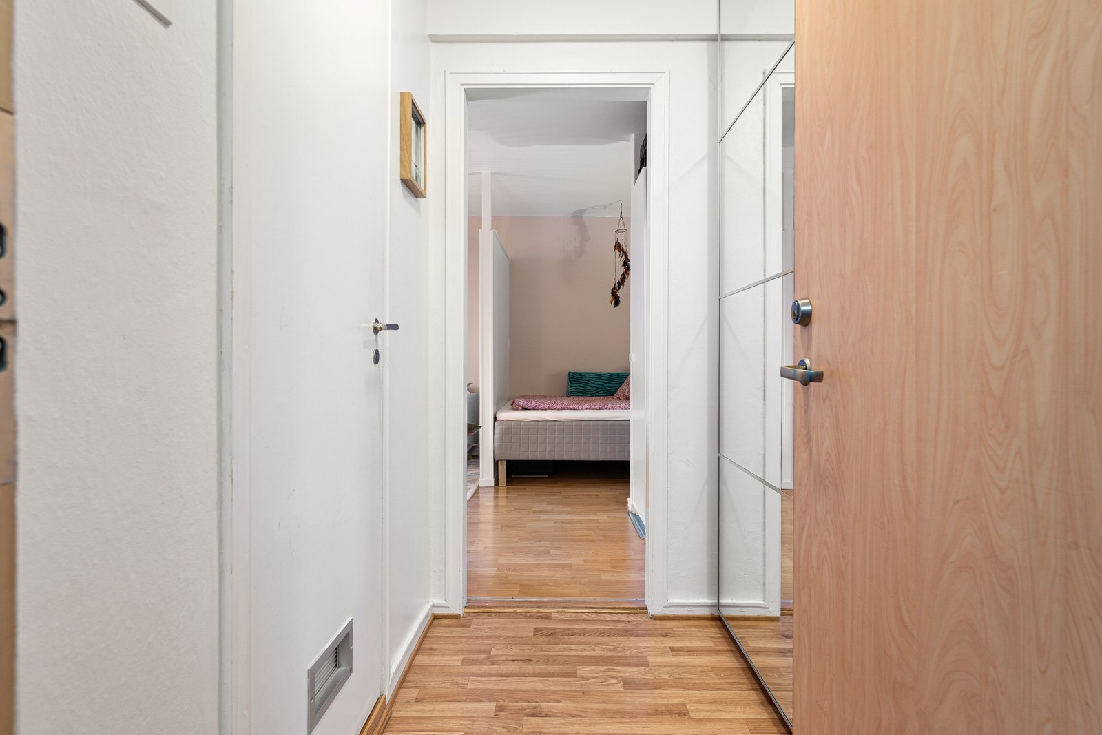 Entrèen er på 3 m². Galleribilde