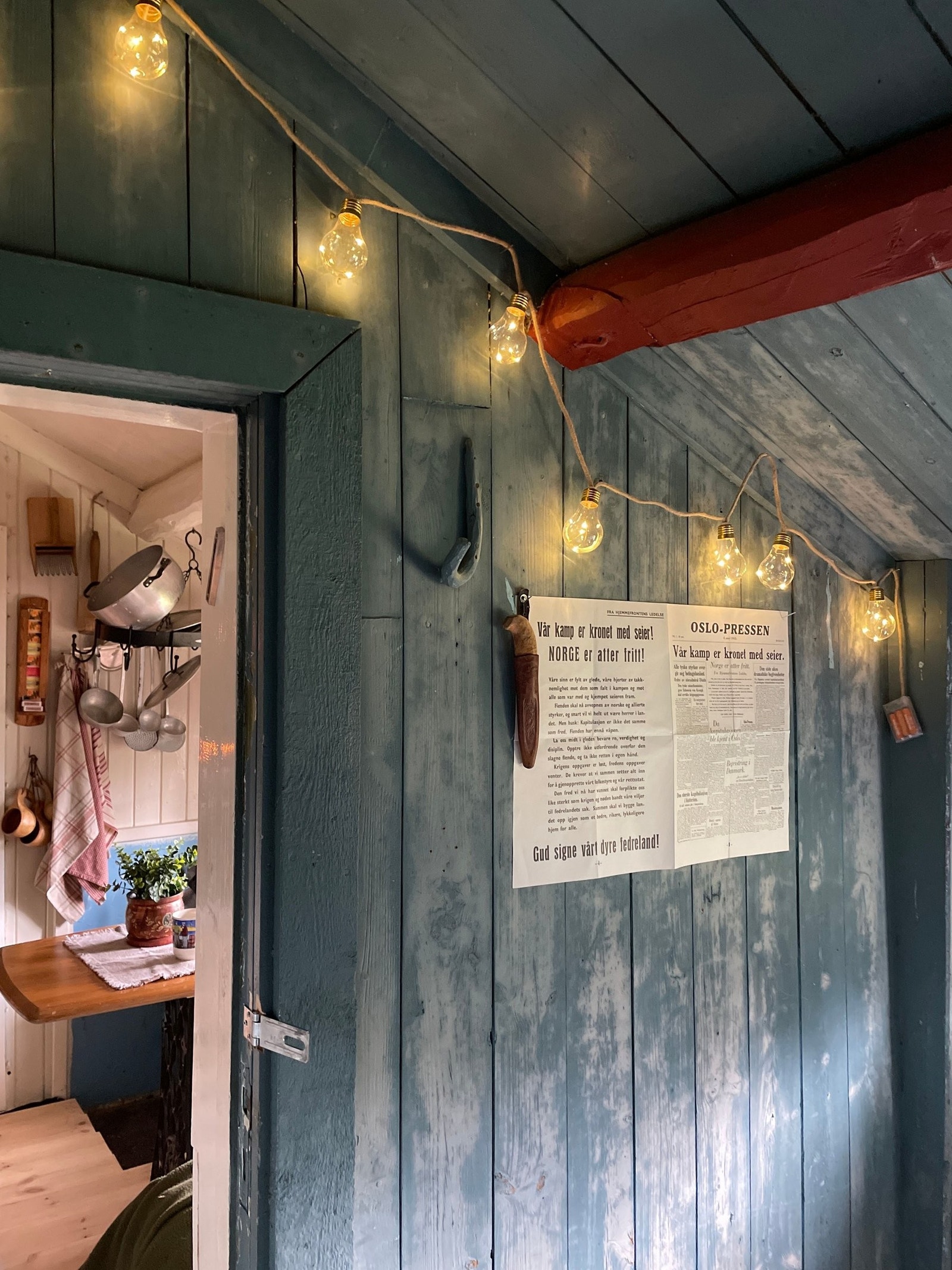 Litt krigshistorie.
Stølen sies å vært brukt av motstandsbevegelunder krigen.
Det sies også at Claus Helberg brukte stølen privat i mange år etter krigen. Galleribilde