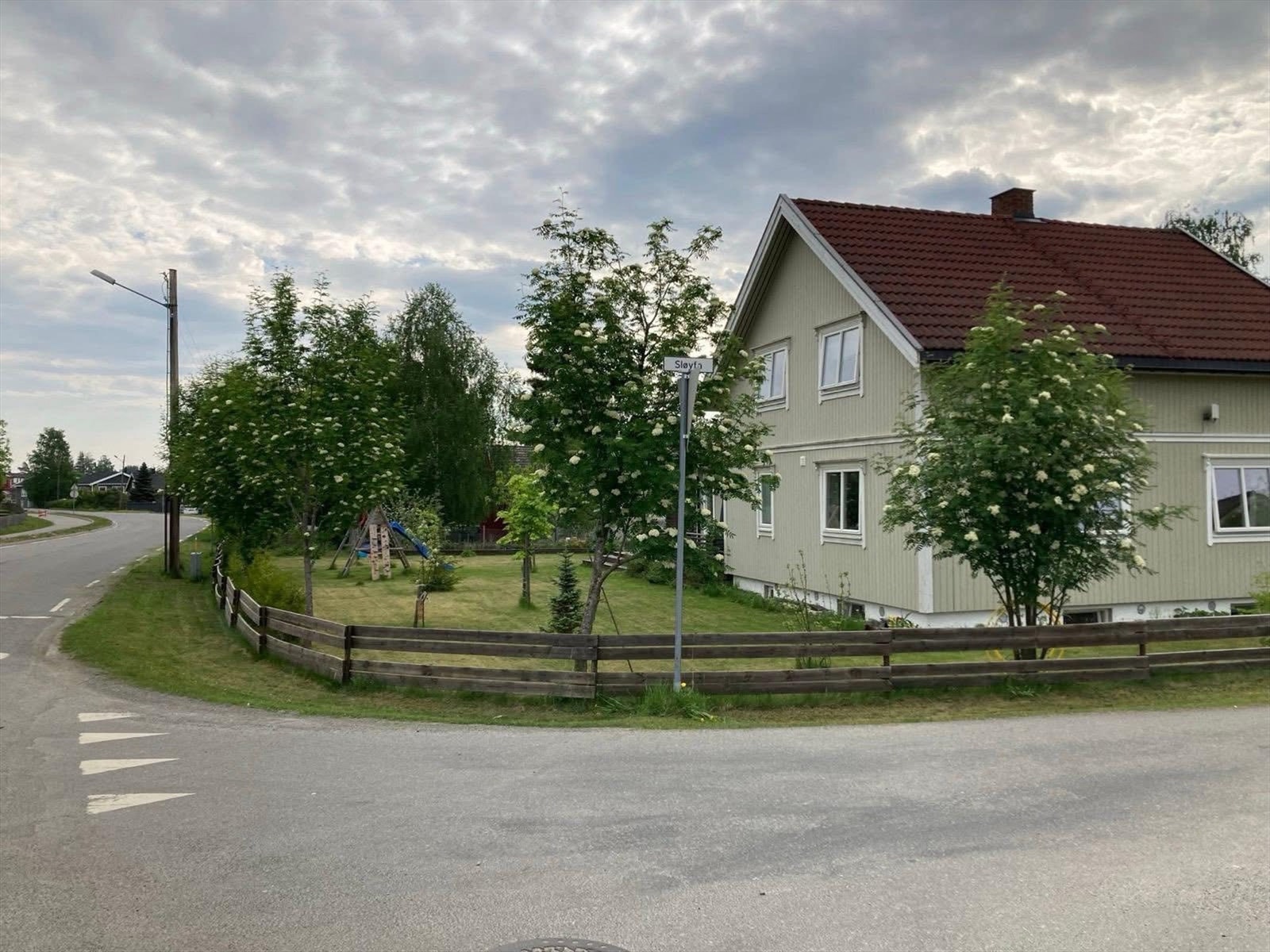 Sommerbilde tatt av selger Galleribilde