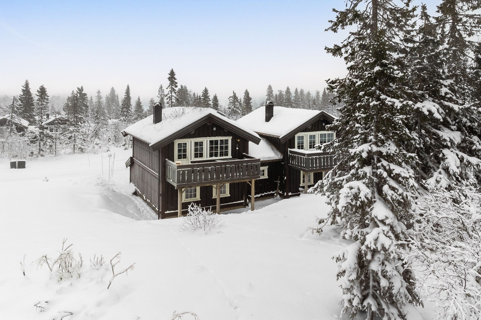 Med nærmeste skiløype i umiddelbar nærhet og Budor Skianlegg med 2 skitrekk kun ca. 500 meter unna, kan du enkelt nyte fine dager i flott natur. Galleribilde