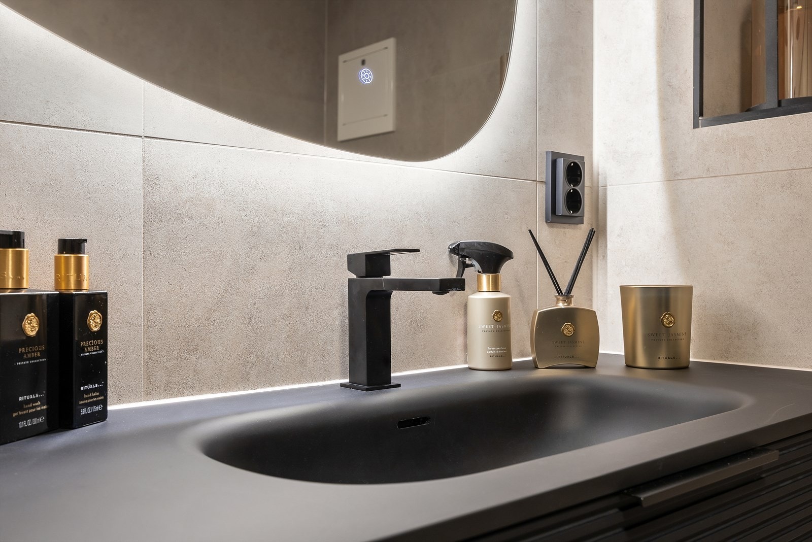 Gjennomført stil i hele leiligheten Galleribilde