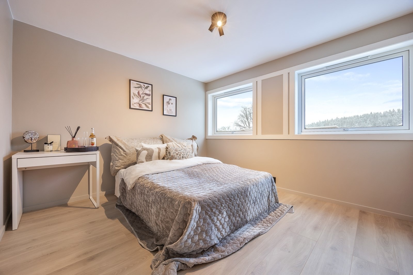 Soverom 2 er også av god størrelse, rikelig med plass Galleribilde