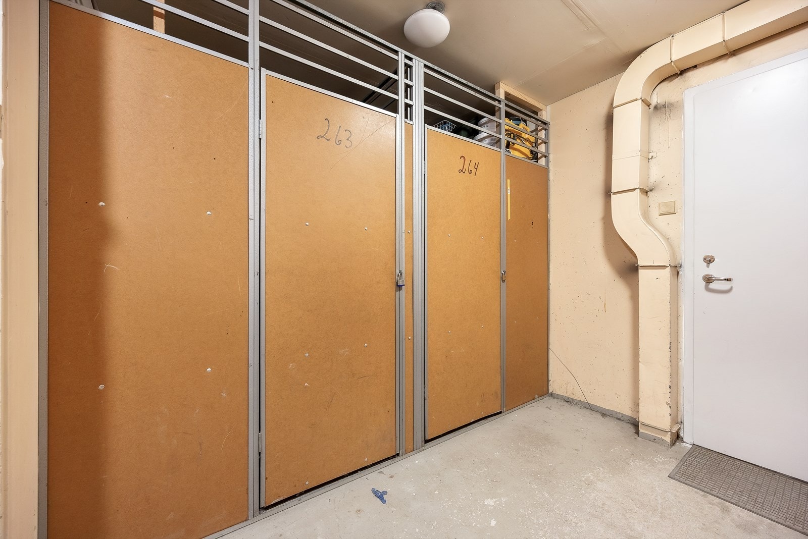 Det medfølger en kjellerbod på 3 kvm i tillegg til en matbod Galleribilde