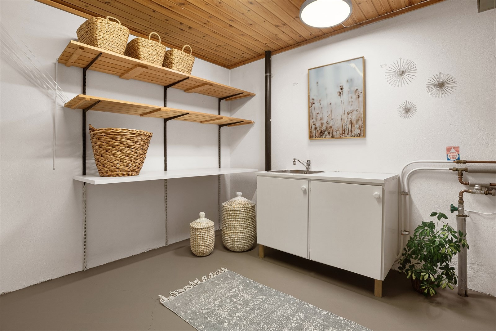 Romslig vaskerom Galleribilde