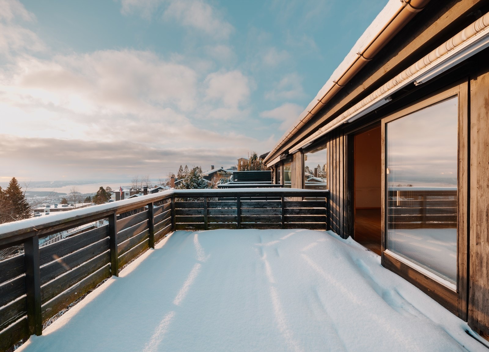 Velkommen til Holmenkollveien 131D | Foto: Magnus Bjørnerud Galleribilde