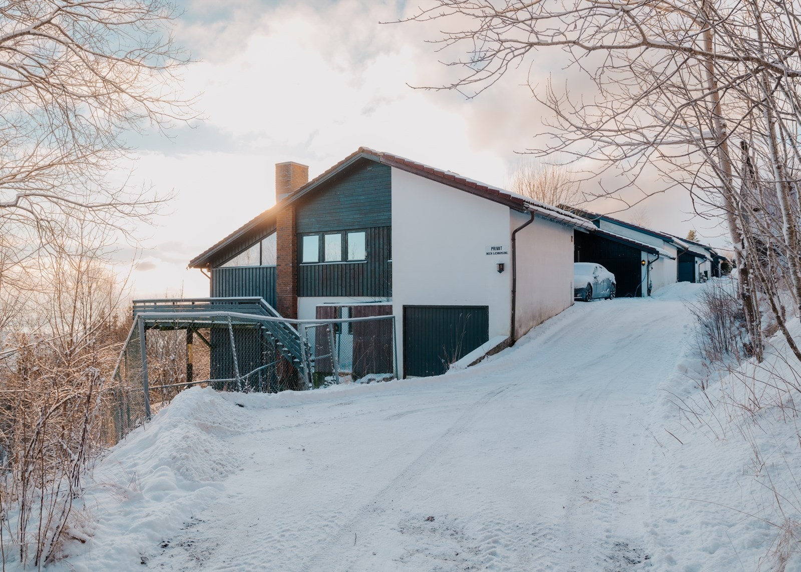 Den tilbaketrukne plasseringen, kombinert med panoramautsikten, gjør beliggenheten til noe helt for seg selv Galleribilde