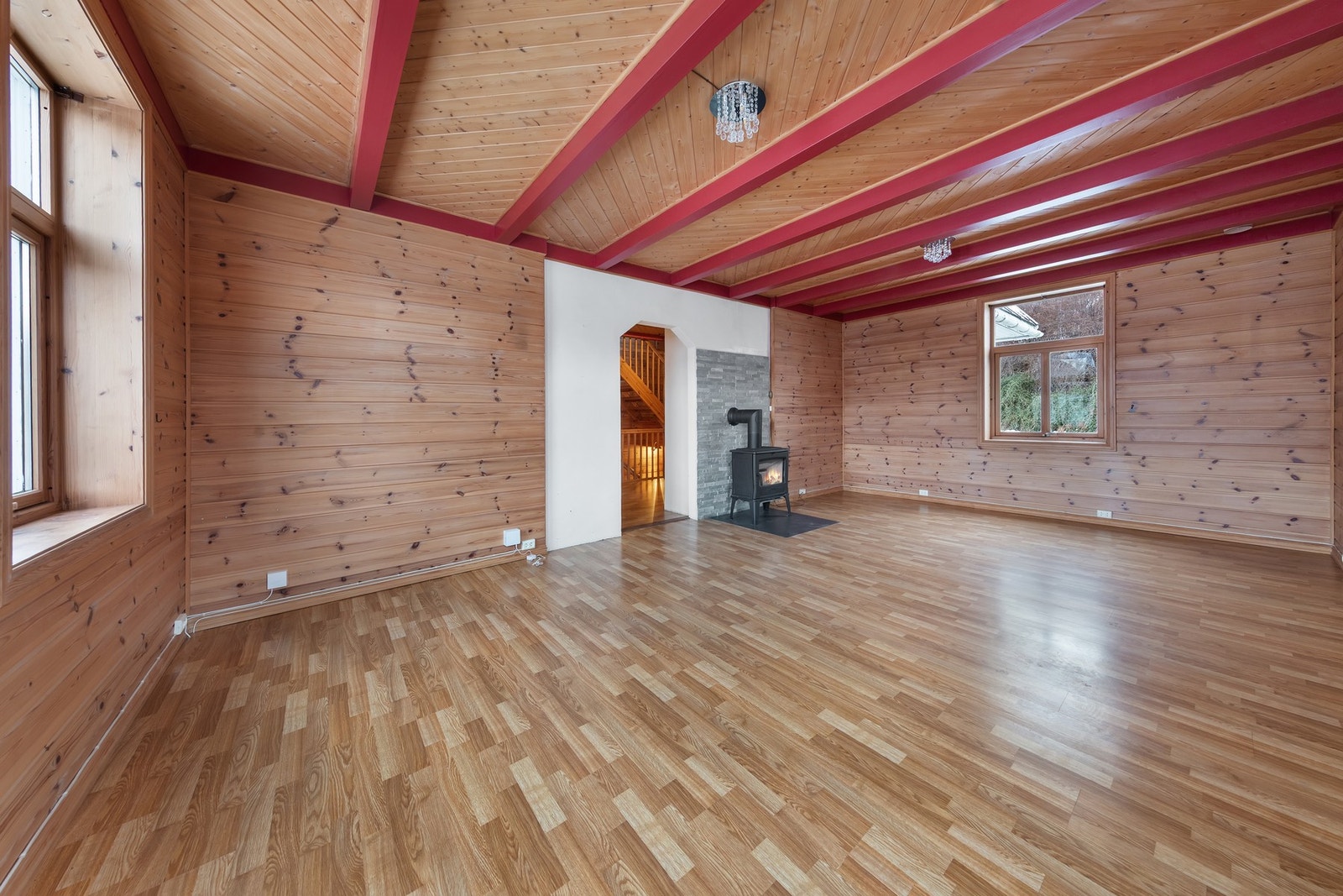 Stue med vedfyring Galleribilde