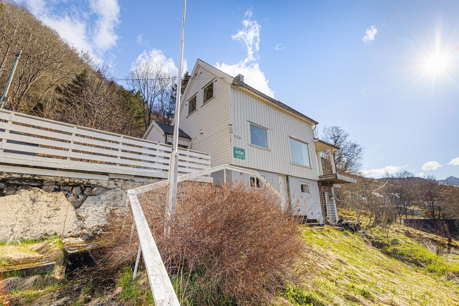Trappeadkomst opp til boligen Galleribilde