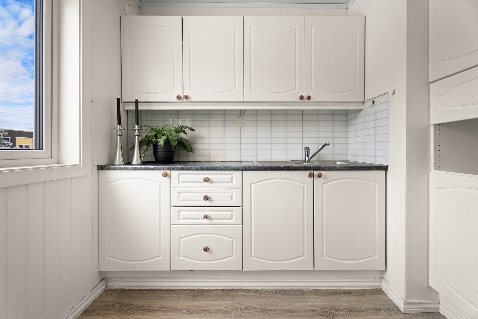 Praktisk kjøkken med mulighet for oppgraderinger Galleribilde