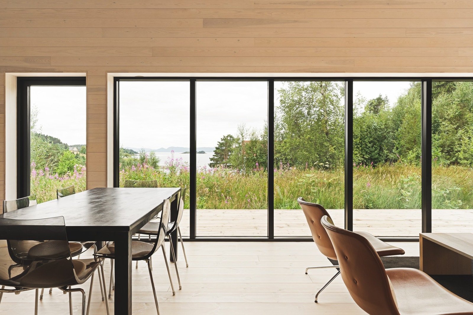 EIE eiendomsmegling har gleden av å presentere Skjørsandvegen 102B v/ Simon Aasen! (Foto: Alexander Vie) Galleribilde