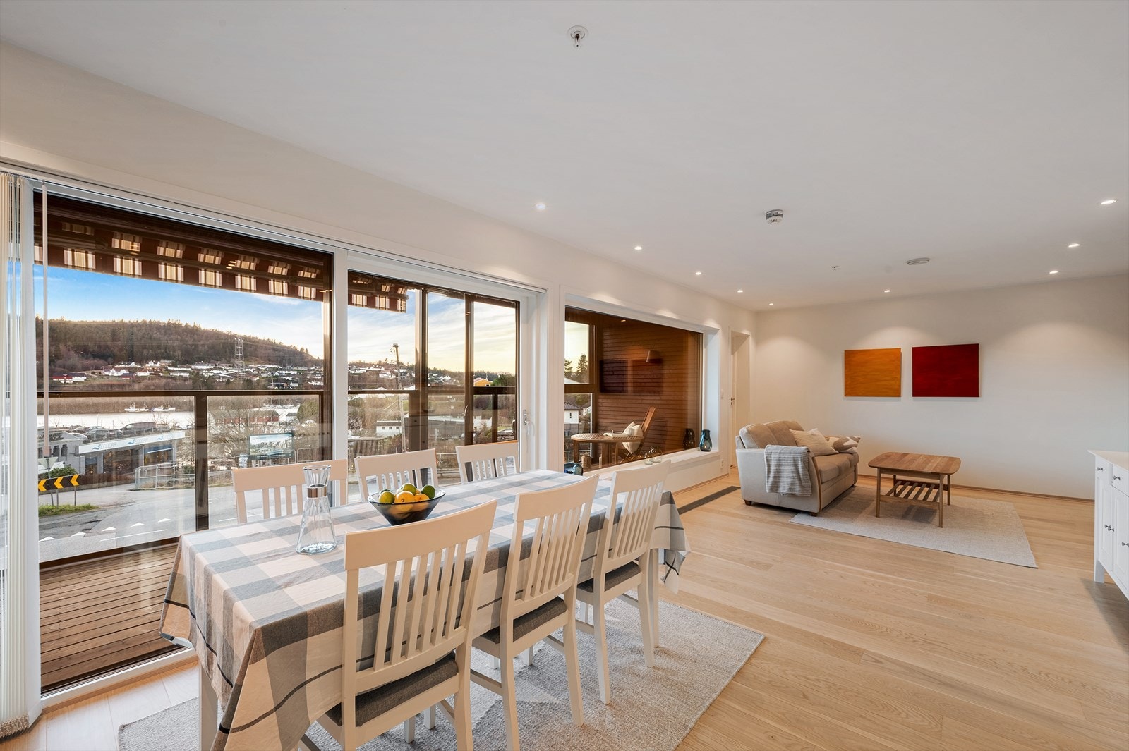 - Nordvik bolig v/Eirik Furholm-Haugen har gleden av å presentere Ytrebygdsvegen 32C! (Foto: Christian Fagerland / Imotiv) - Galleribilde