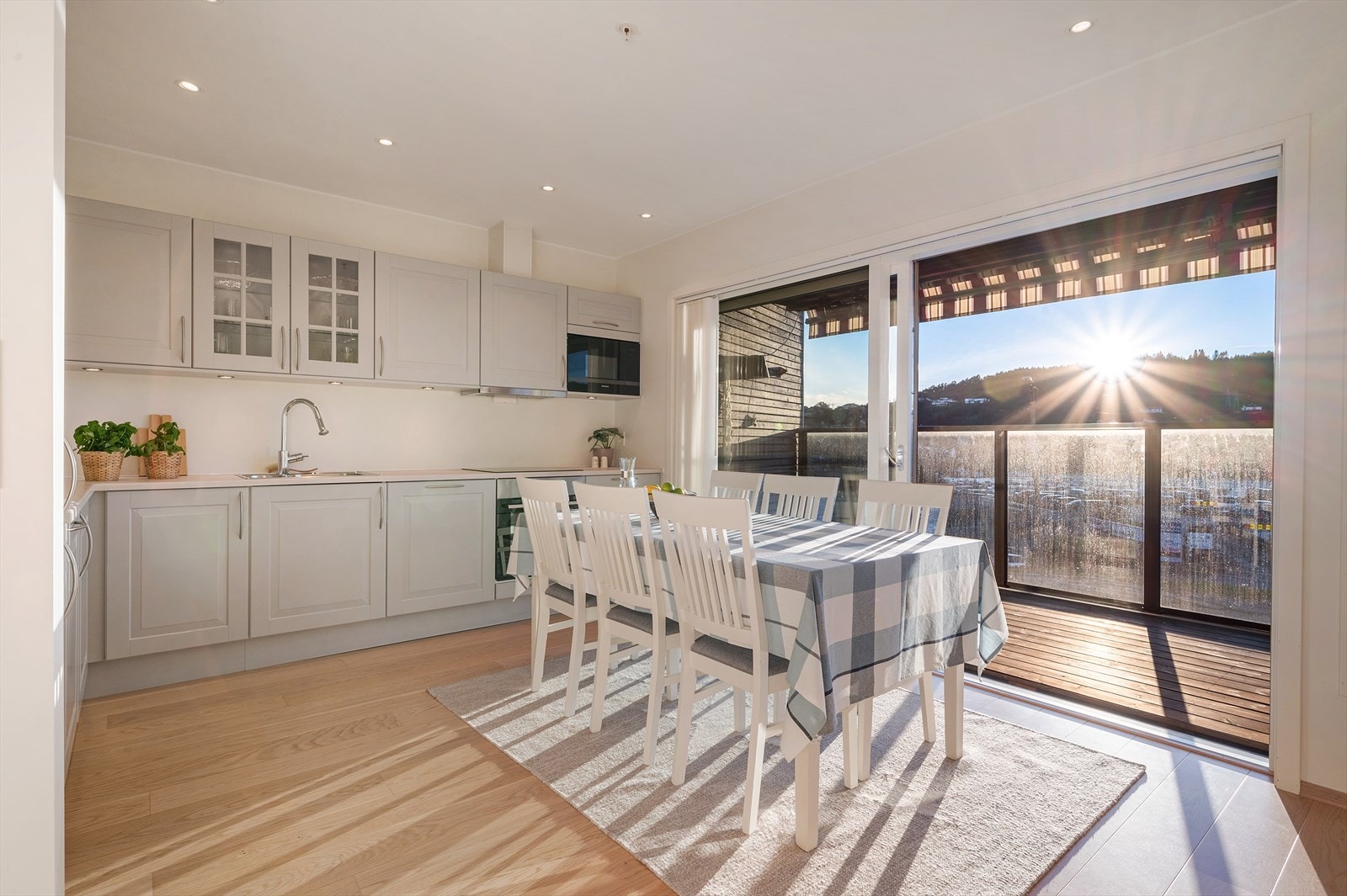 - Her kan du invitere venner og familie til hyggelige og sosiale sammenkomster - Galleribilde