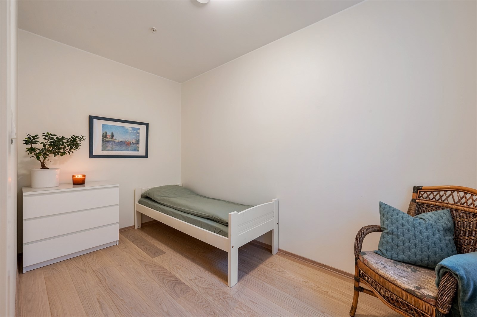 - Det andre soverommet måler 7,4 m² - Galleribilde