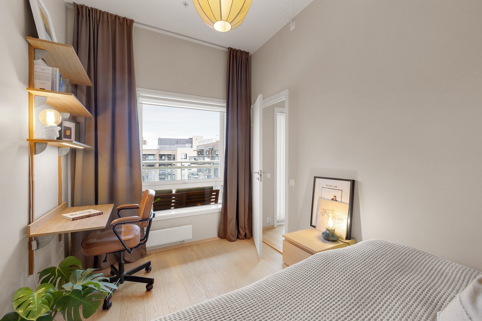 Passer som gjesterom, barnerom eller kontor Galleribilde