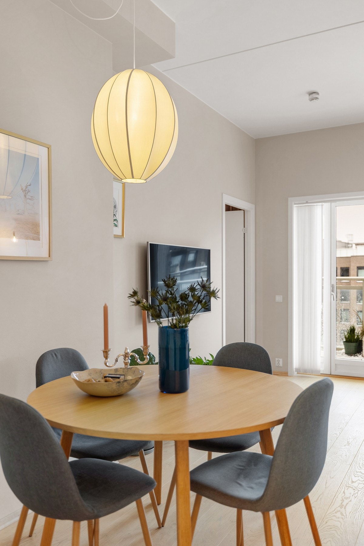 Det er god plass til spisegruppe Galleribilde