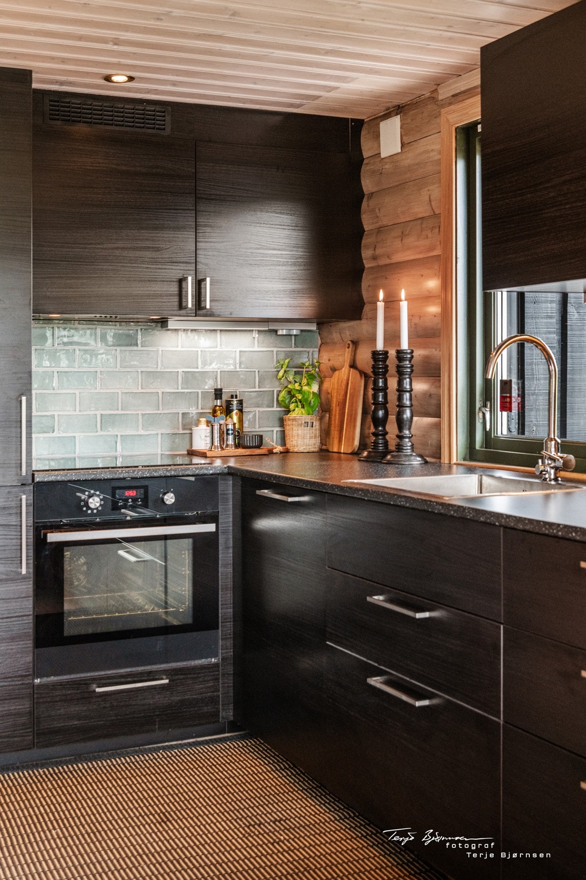 Godt med skap og benkeplass Galleribilde