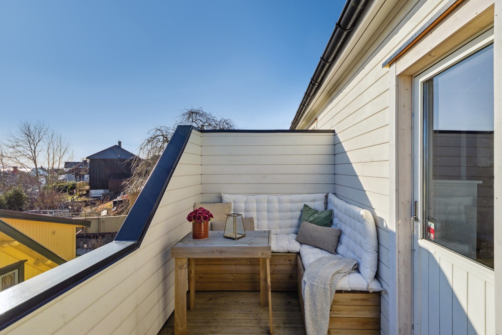 Balkongen vender mot øst og har fine solforhold på morgningen og formiddagen. Galleribilde