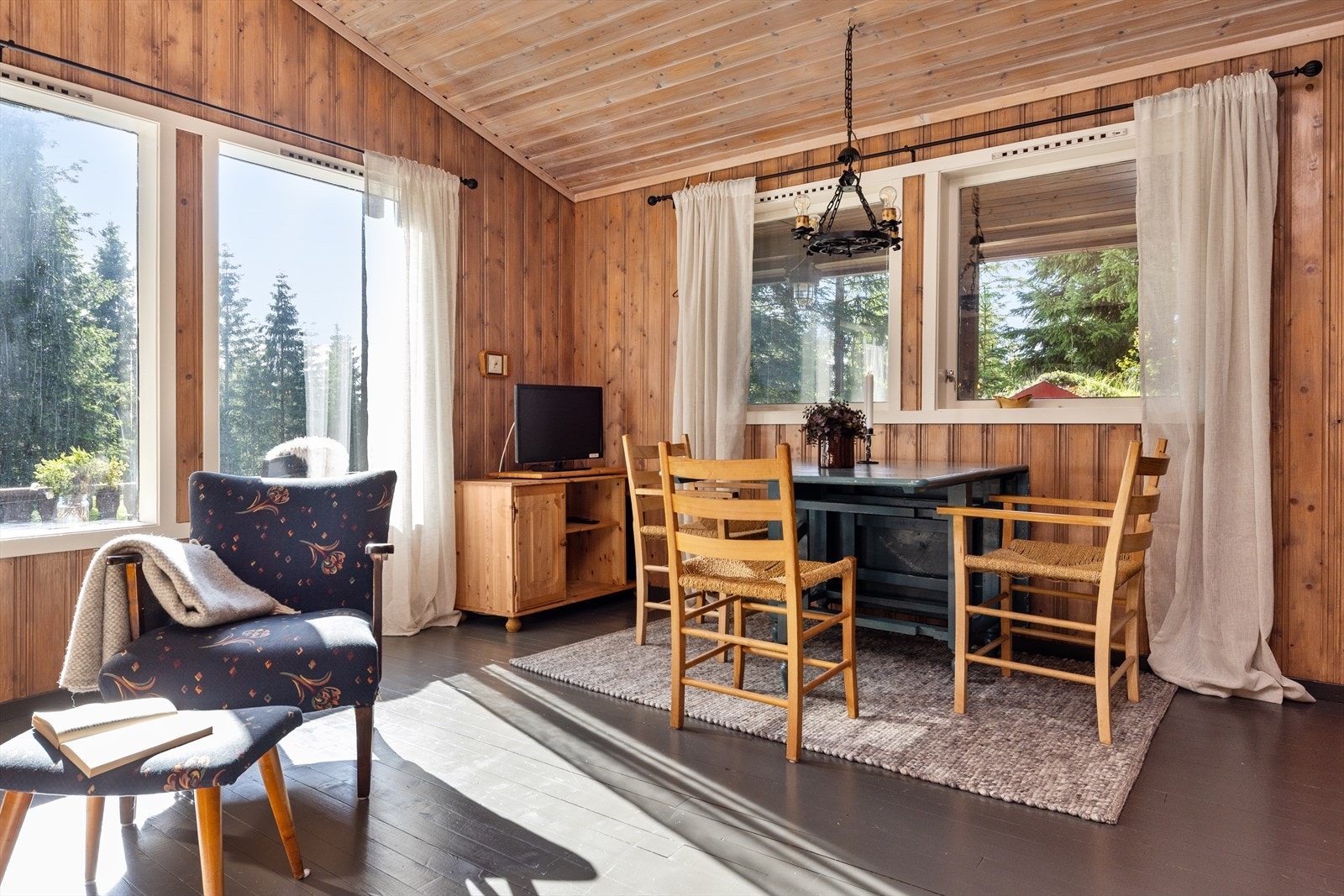 Stue med spiseplass Galleribilde