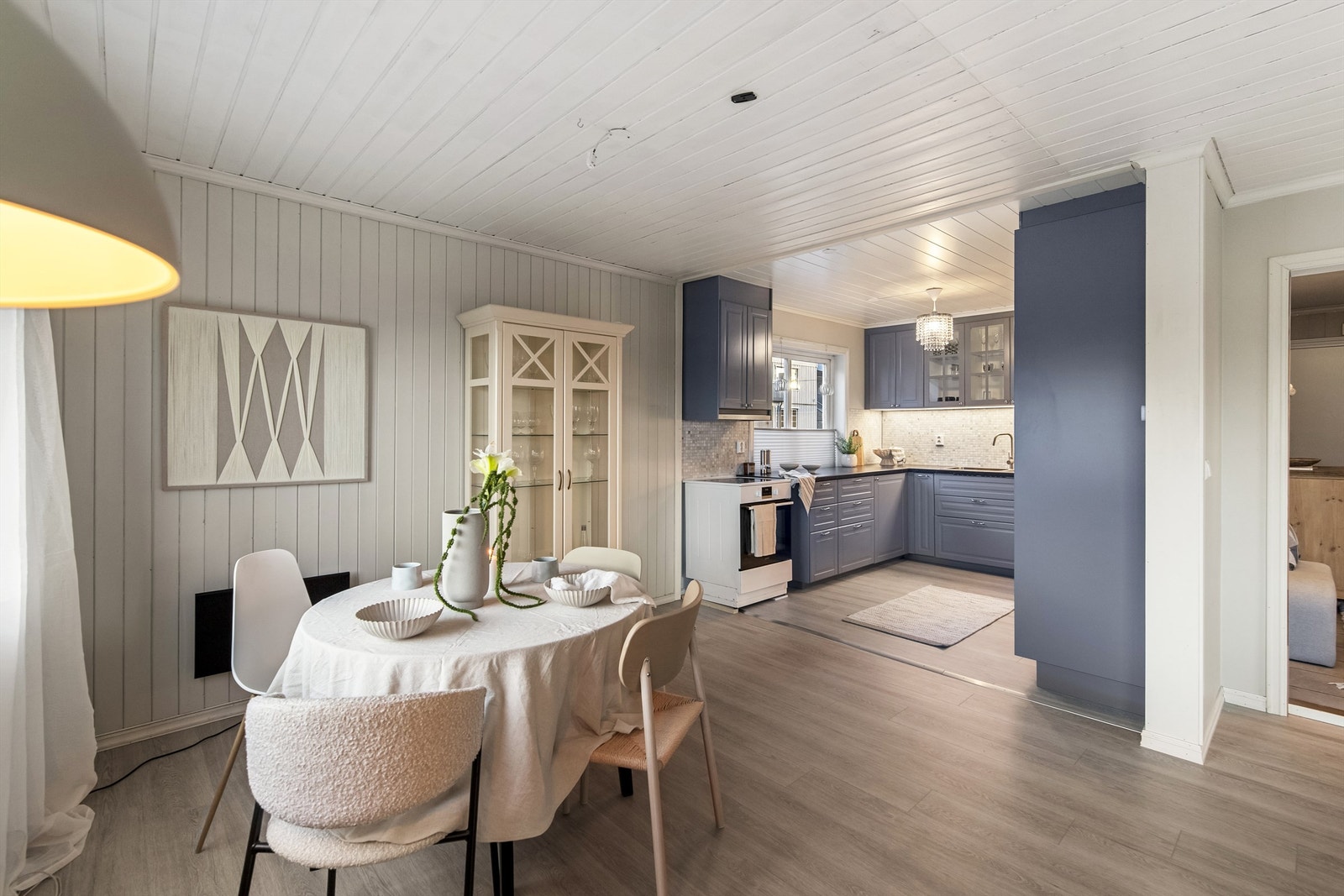 Perfekt plassering slik at matserveringen går som en drøm Galleribilde