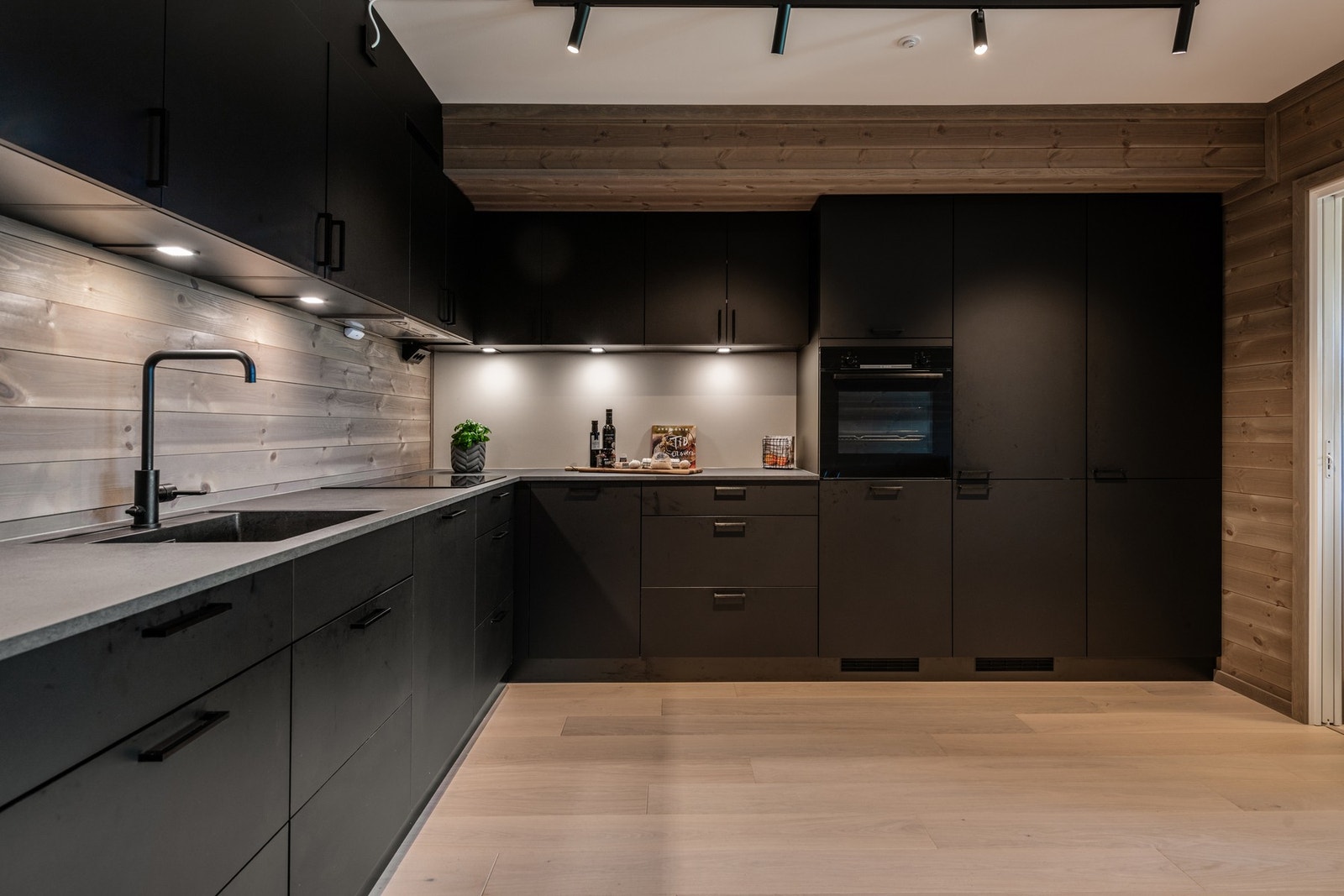 Det er gjort tilvalg på kjøkken til rundt 70.000,- Galleribilde