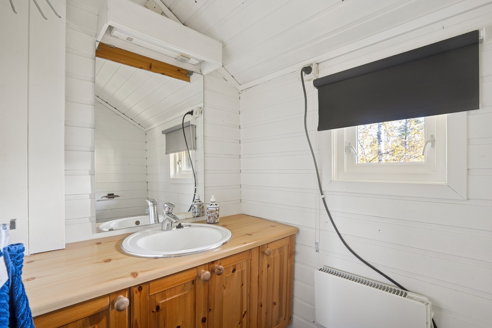 Det er vannforsyning fra grunnboret brønn. Galleribilde