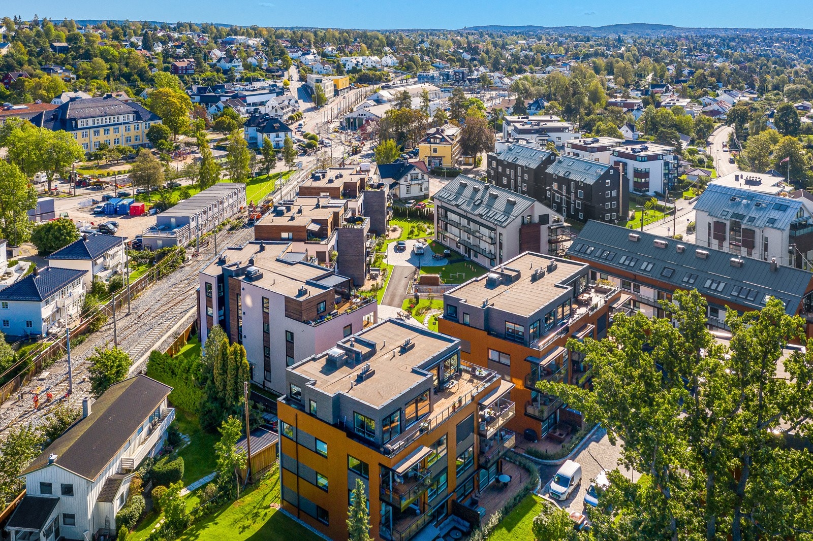 Holtet er et populært knutepunkt på Nordstrand med et variert utvalg av butikker og servicetilbud. Galleribilde