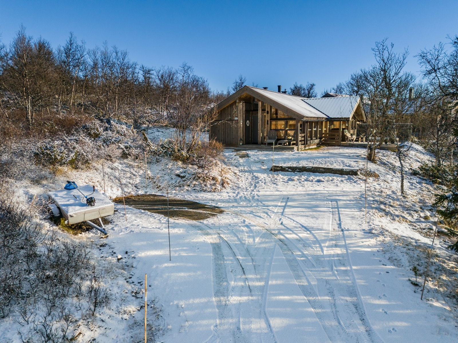 Brøytet oppstillingsplass til biler Galleribilde