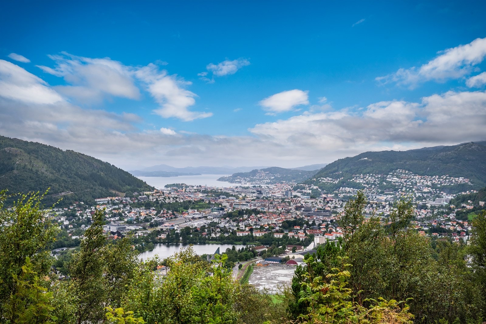 Skulle man ønske seg brattere turer er det kort vei til blant annet Nattlandsfjellet, Løvstakken og Ulriken. Galleribilde