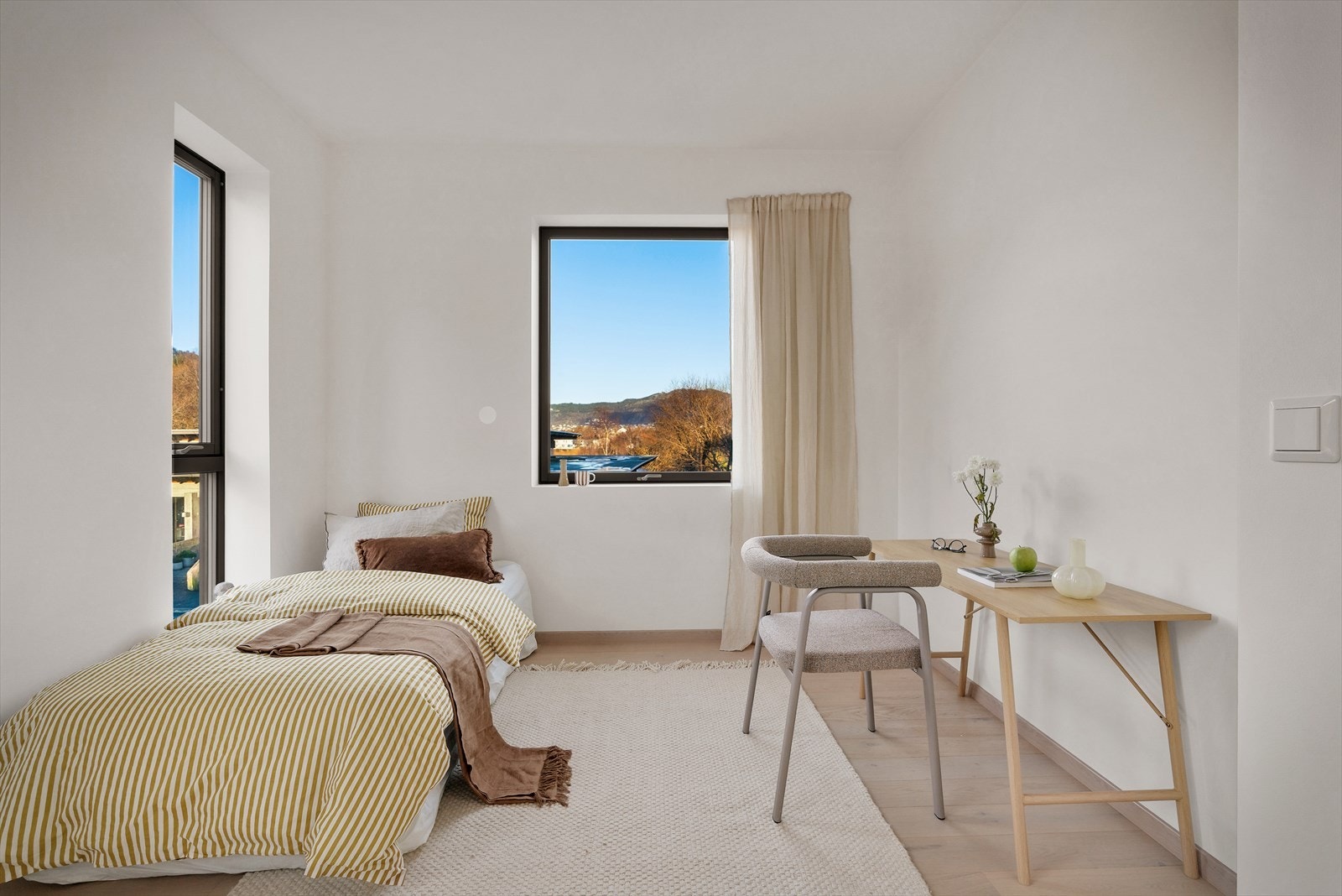 Rommet kan enkelt disponeres som soverom og eller kontor. Galleribilde