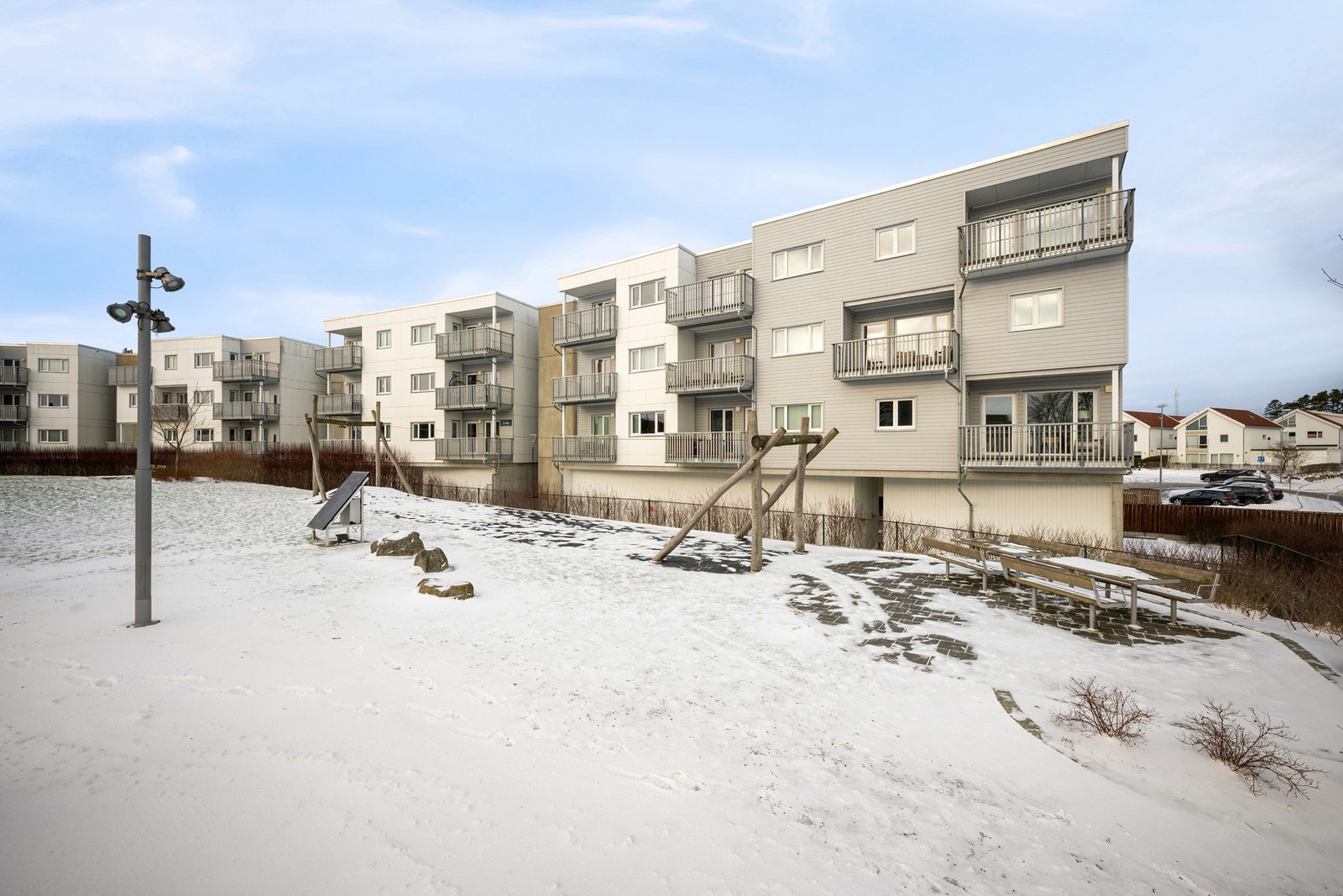 Leiligheten har en fin plassering på enden Galleribilde