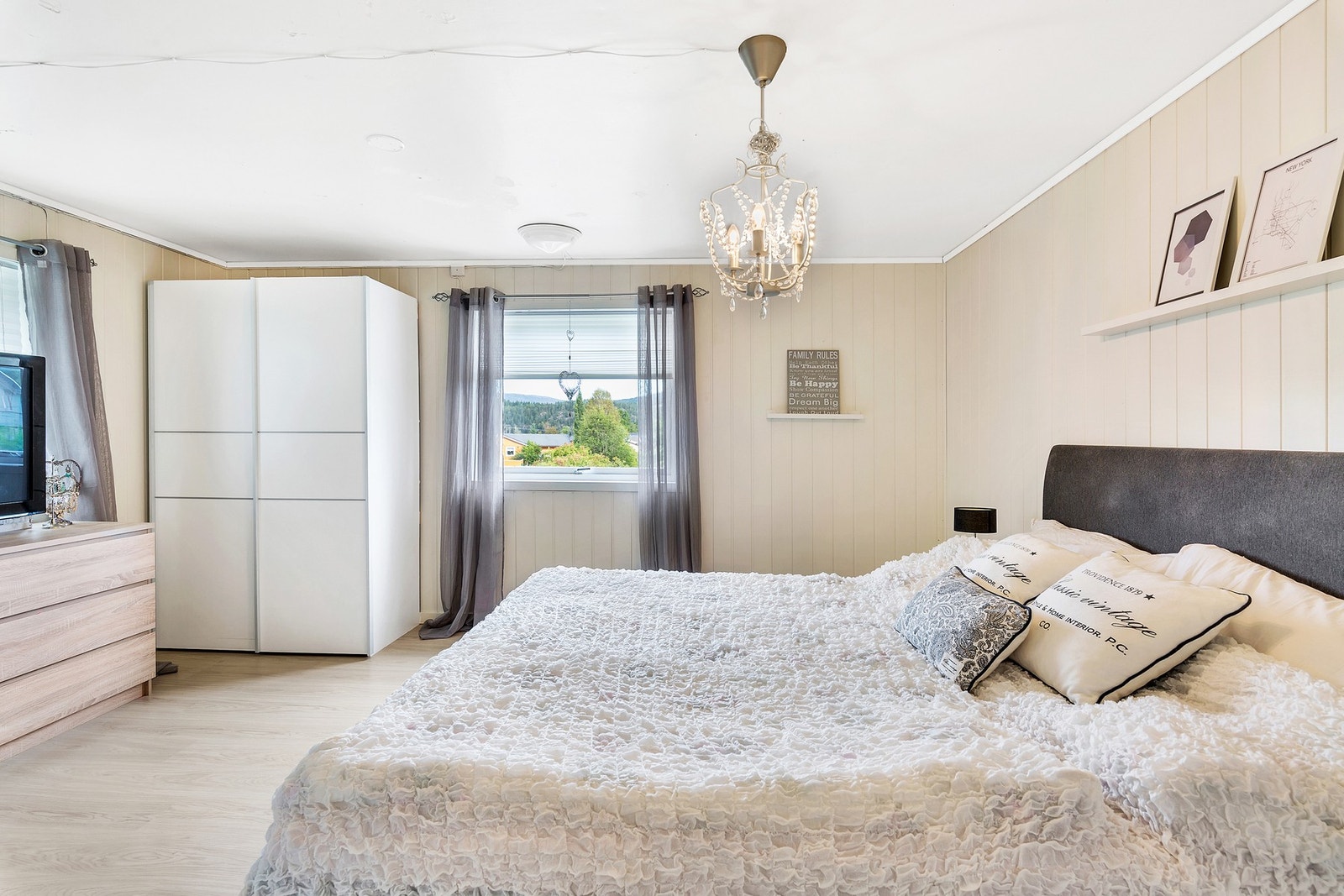 Soverom. Galleribilde