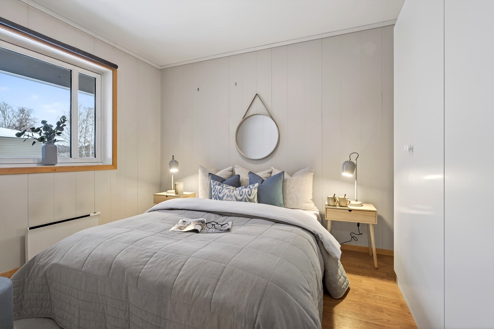 I tillegg er det garderobeskap Galleribilde