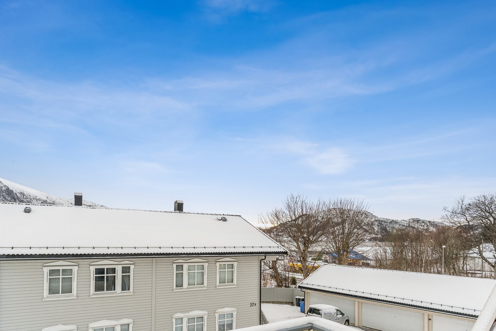 Utsikt sett fra terrassen på loftet. Galleribilde
