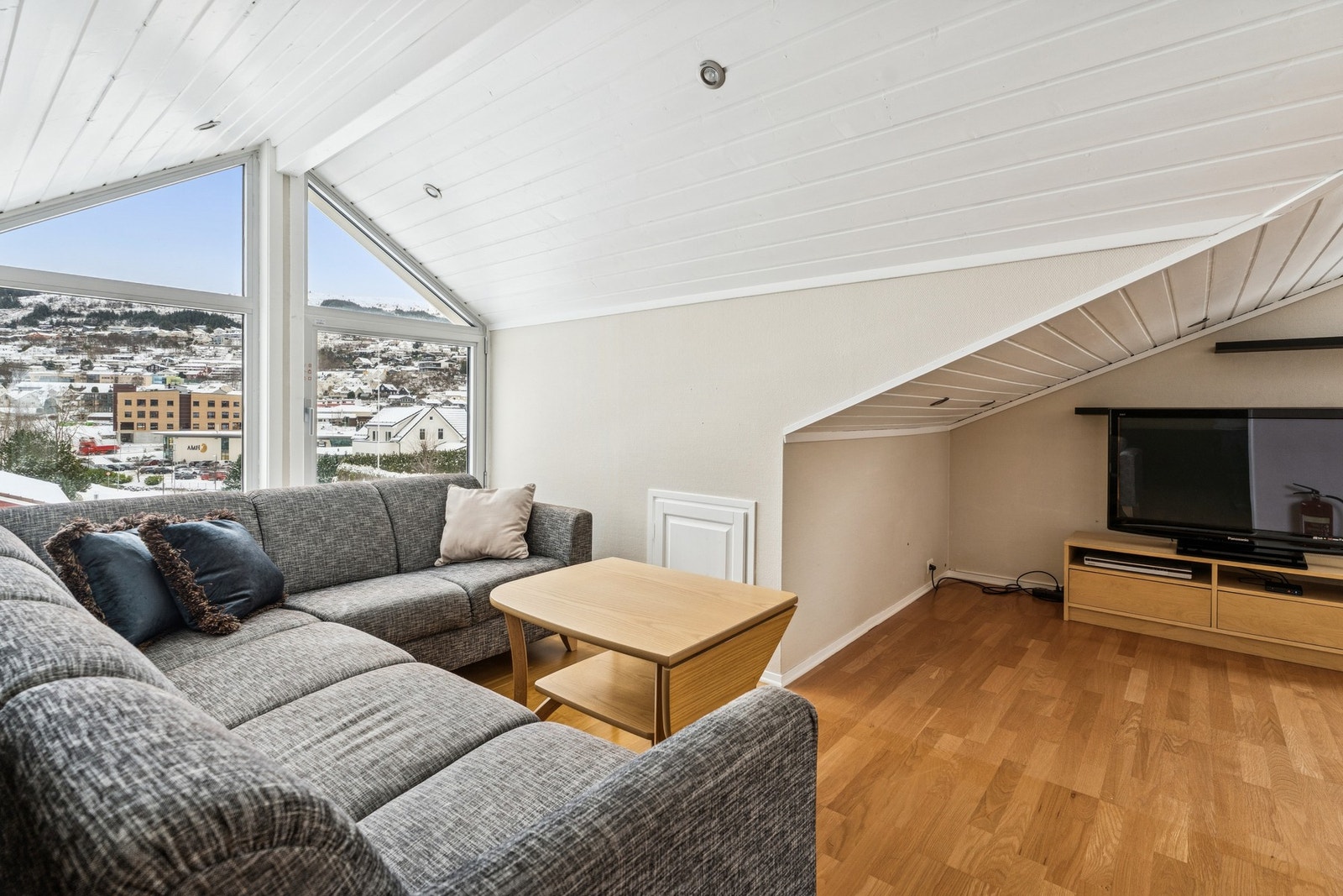 Det gode vinduet i arken gjør at du får godt med lys inn. Galleribilde