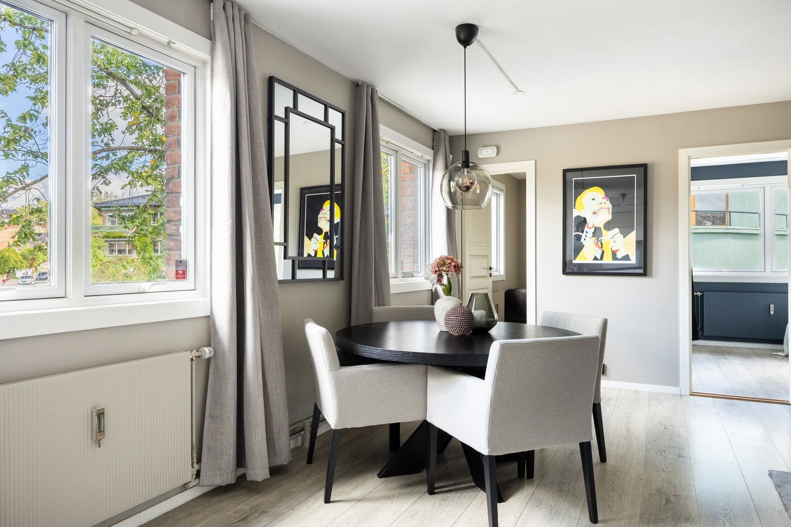 Oppvarming og varmtvann er inkludert i felleskostnadene. Galleribilde