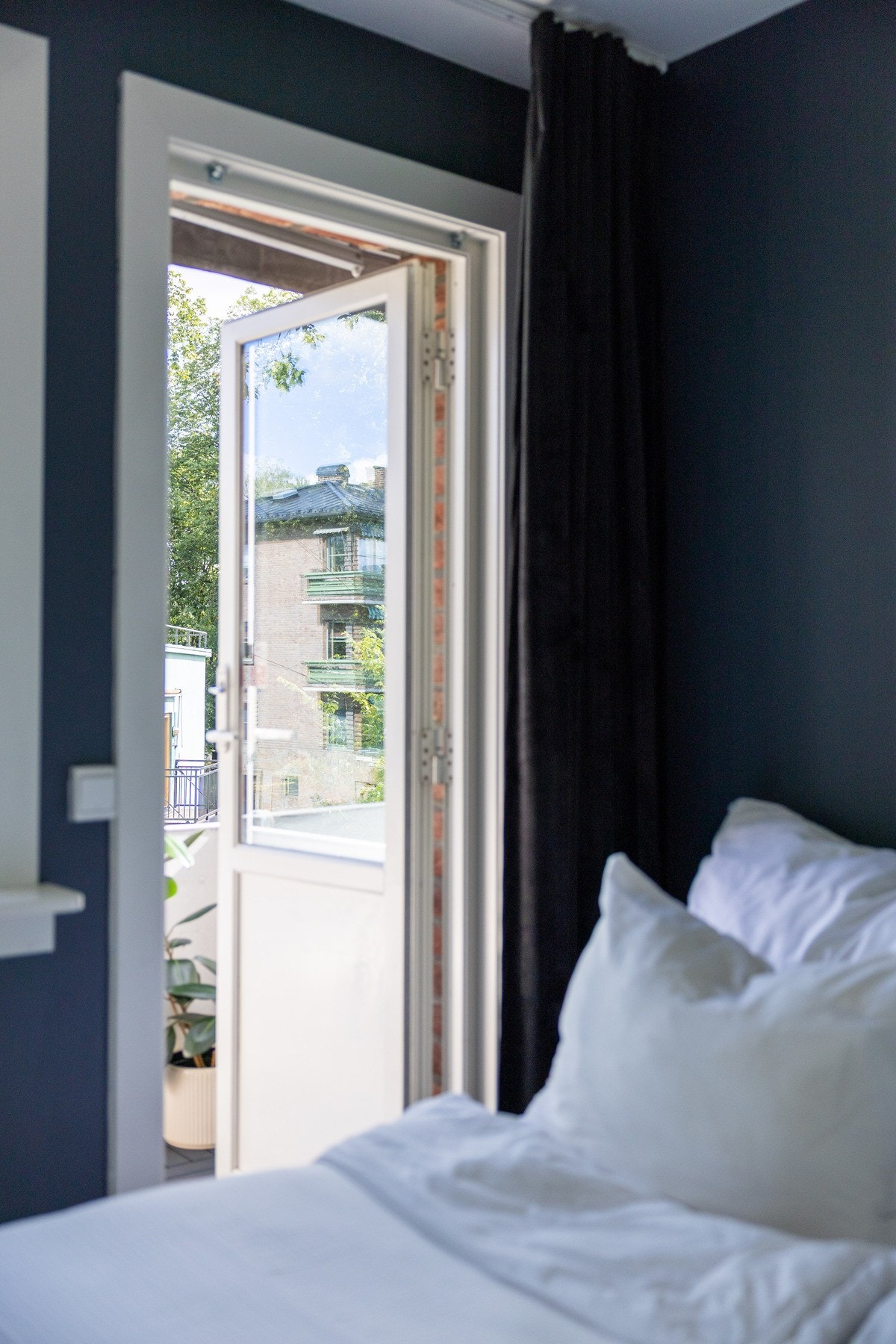 Utgang til tilbaketrukket balkong. Galleribilde